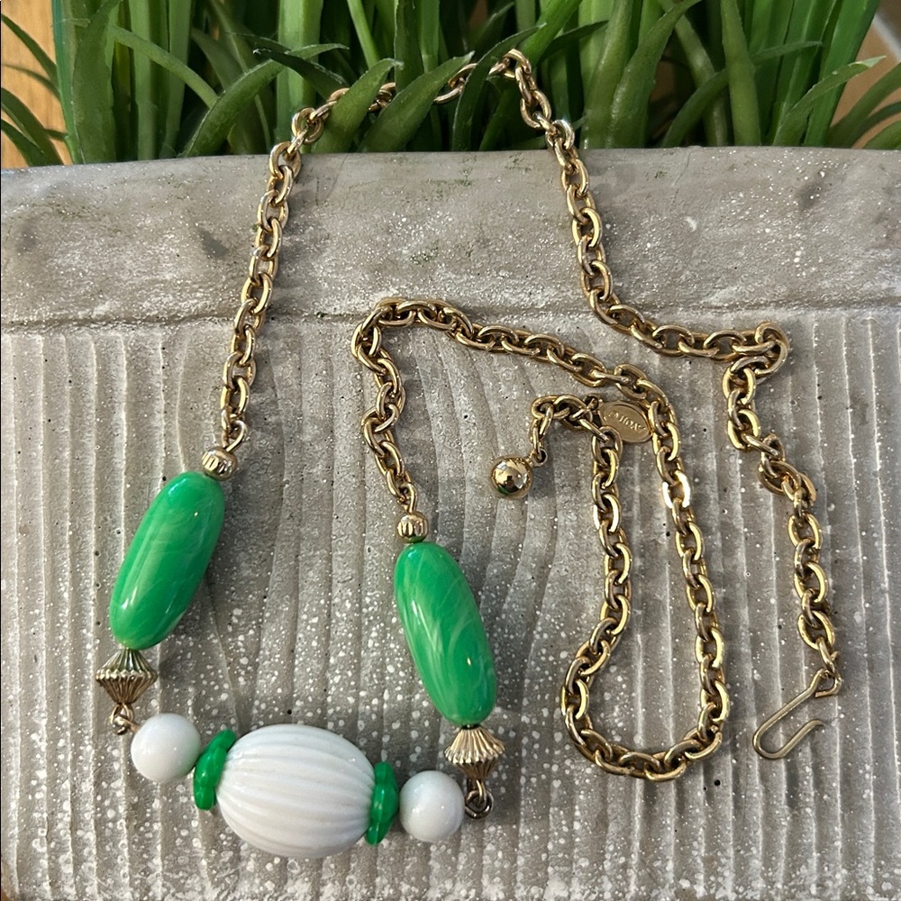 Avon come summer green white lucite necklace on goldtone chain 1975 era